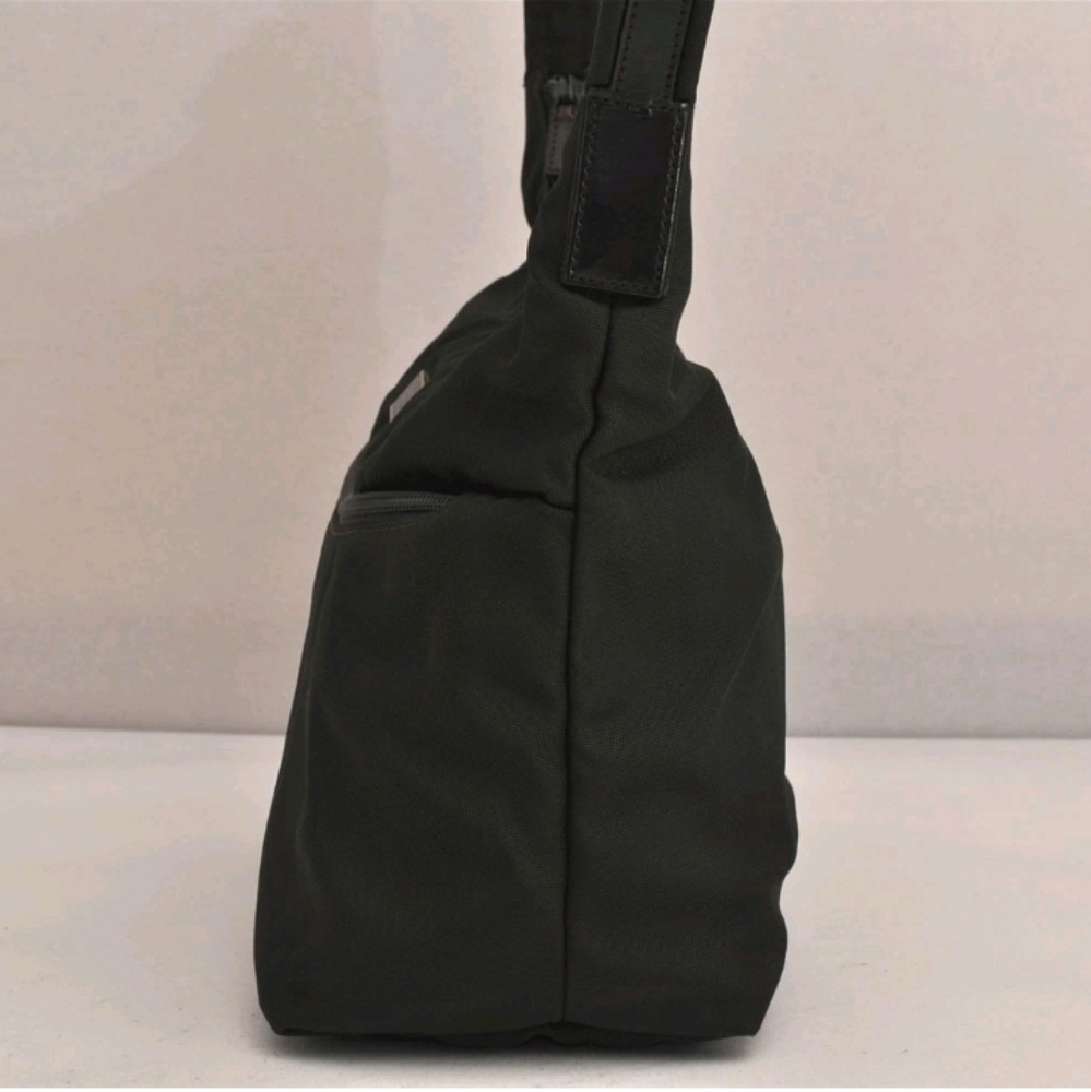 ⭐️Gucci Black Shoulder Bag - Picture 5 of 13